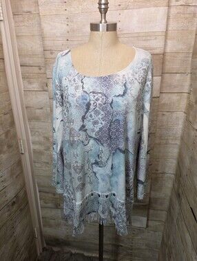 Women's Blue Patterned Scoop Neck Fringe Hem Top